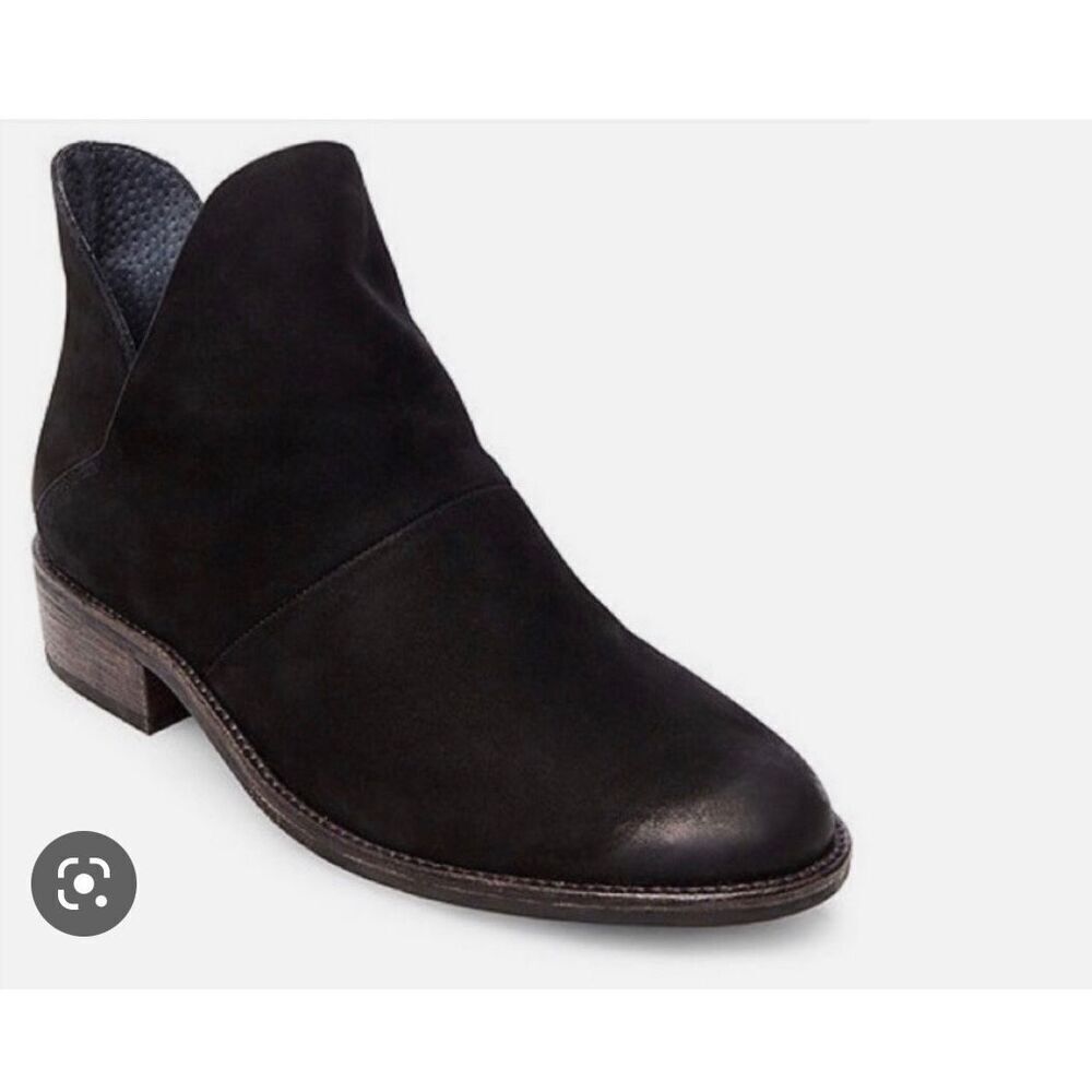 Steve Madden Willa suede booties size 7.5